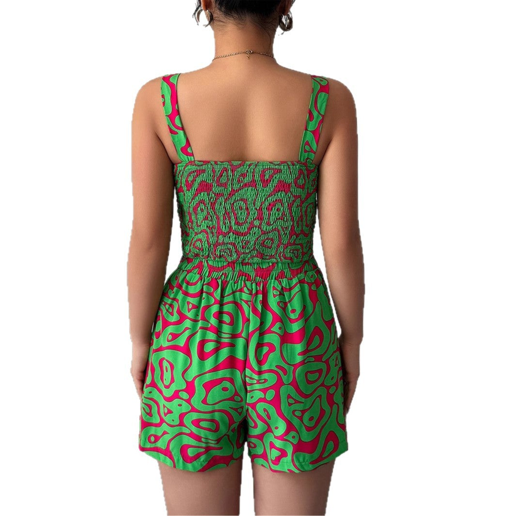 Zweiteiliges Set: Minimalistische Camisole mit bedruckten Shorts